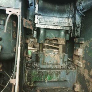 Pressa per stampaggio a caldo Smeral LZK 2500 - 2500 ton (ID:75908) - Dabrox.com