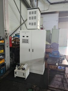 Pressa per stampaggio a caldo Eumuco SP 100 C - 1000 ton (ID:76318) - Dabrox.com