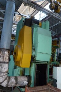 Pressa per estrusione a freddo Barnaul AC5100 - 400 ton (ID:75193) - Dabrox.com