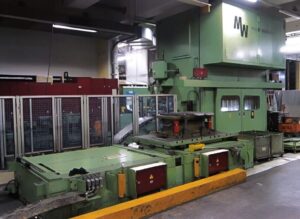 Pressa per stampaggio Muller Weingarten - 400 ton