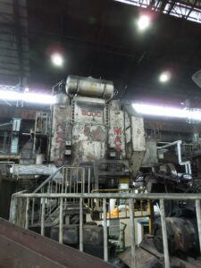 Pressa per stampaggio a caldo National - 6000 ton