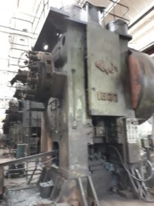 Pressa per stampaggio a caldo TMP Voronezh K04.038.842 - 1600 ton (ID:75689) - Dabrox.com