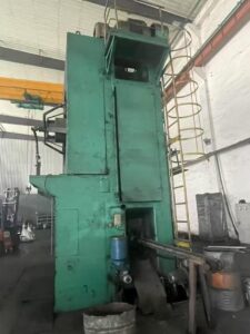 Pressa per stampaggio a caldo Smeral LZK 2500 - 2500 ton (ID:76311) - Dabrox.com
