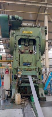Pressa per stampaggio Schuler P2E2S 315/1.25 - 315 ton (Foto 5)