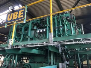 Pressa per estrusione UBE 800 MT - 800 ton (ID:75467) - Dabrox.com