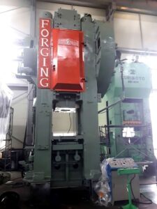 Pressa per stampaggio a caldo Eumuco SP 200 - 2000 ton (ID:76055) - Dabrox.com