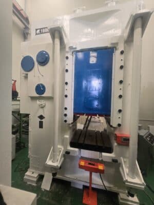 Pressa a ginocchiera Barnaul KB8342 - 1600 ton ID: 76511