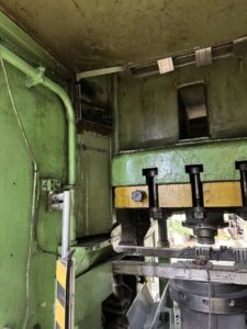 Pressa per stampaggio a freddo Aida PK-200 - 2000 ton (ID:76330) - Dabrox.com