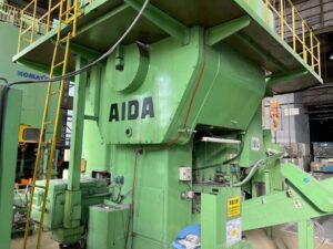 Pressa per stampaggio a freddo Aida PK-200 - 2000 ton (ID:76330) - Dabrox.com