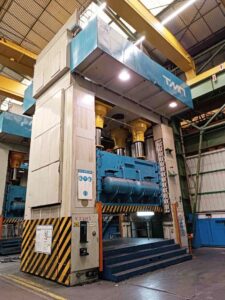 Pressa per stampaggio TMP Voronezh K4043 - 2000 ton (ID:76332) - Dabrox.com