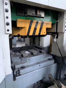 Pressa per stampaggio a caldo Smeral LMZ 2500 - 2500 ton (ID:S75973) - Dabrox.com