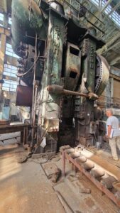 Pressa per stampaggio a caldo TMP Voronezh K8544 - 2500 ton (ID:S90045) - Dabrox.com