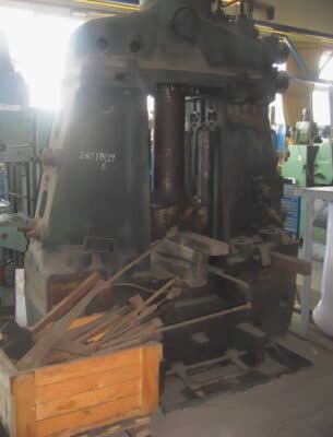 Maglio per forgiatura Huta Zygmunt MPM 1600 B - 1840 kg·m (Foto 3)