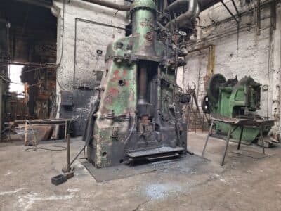 Maglio per forgiatura Huta Zygmunt MPM 1000 - 3600 kg·m (Foto 2)