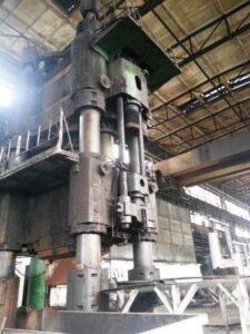 Pressa idraulica Dnepropress - 3200 ton