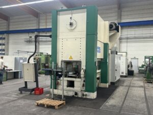 Pressa per stampaggio Kaiser KSTU 3150 - 315 ton (ID:S89874) - Dabrox.com