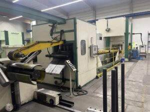 Pressa per stampaggio Kaiser KSTU 3150 - 315 ton (ID:S89874) - Dabrox.com