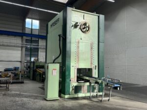 Pressa per stampaggio Kaiser KSTU 5000 - 500 ton (ID:S89903) - Dabrox.com