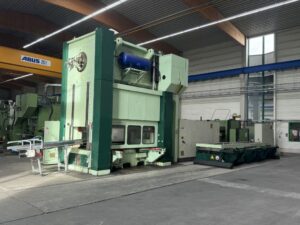 Pressa per stampaggio Kaiser KSTU 5000 - 500 ton (ID:S89903) - Dabrox.com