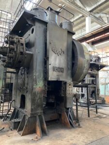 Pressa per stampaggio a caldo TMP Voronezh K04.038.842 - 1600 ton (ID:75689-2) - Dabrox.com