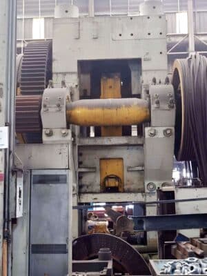Pressa per forgiatura a caldo NKMZ Kramatorsk 6300 - 6300 ton (Foto 10)