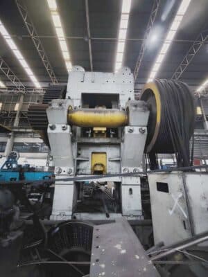 Pressa per forgiatura a caldo NKMZ Kramatorsk 6300 - 6300 ton (Foto 12)