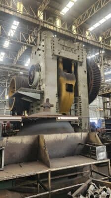Pressa per forgiatura a caldo NKMZ Kramatorsk 6300 - 6300 ton (Foto 7)